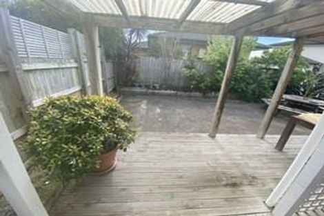 Photo of property in 1/3 Rewa Street, New Lynn, Auckland, 0600