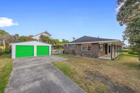 Photo of property in 62 Queens Road, Waikanae Beach, Waikanae, 5036