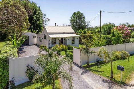 Photo of property in 1 Lansdowne Street, Clifton, Takaka, 7183