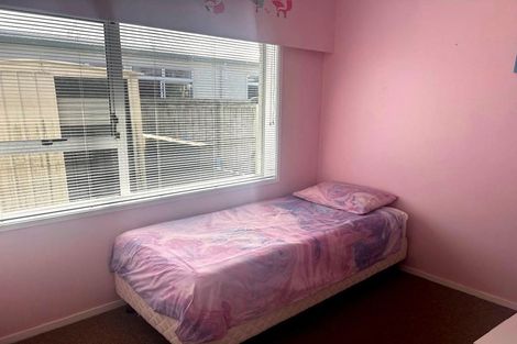 Photo of property in 1/126 Clevedon Road, Papakura, 2110