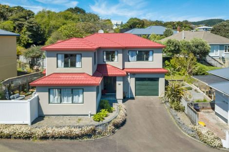 Photo of property in 44a The Drive, Tawa, Wellington, 5028