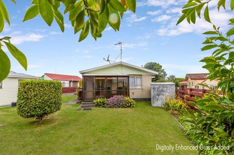 Photo of property in 4 Saunders Place, Gonville, Whanganui, 4501