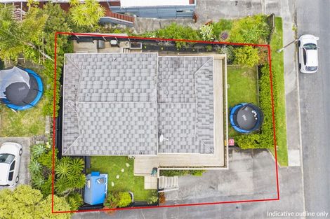 Photo of property in 1/111 Spinella Drive, Bayview, Auckland, 0629