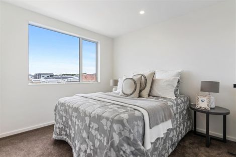 Photo of property in 14 Corporal Street, Papakura, 2110