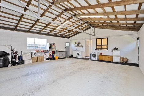 Photo of property in 27 Holloway Street, Waikiwi, Invercargill, 9810