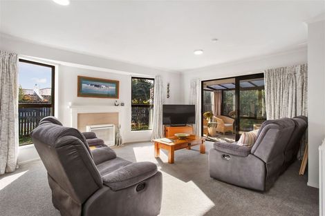 Photo of property in 1/124 Hamilton Avenue, Ilam, Christchurch, 8041