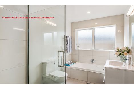 Photo of property in 58 Shillingford Boulevard, Rolleston, 7615