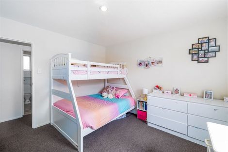 Photo of property in 4 Karnak Crescent, Russley, Christchurch, 8042