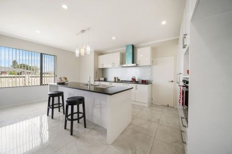 Photo of property in 38 Wellfield Drive, Papakura, 2110