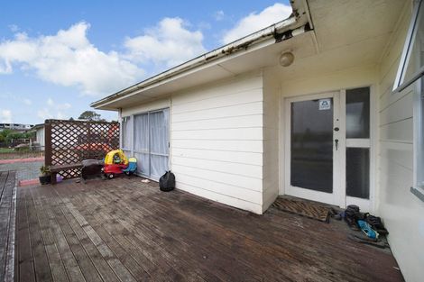 Photo of property in 12 Kivell Close, Mangere East, Auckland, 2024