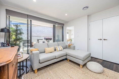 Photo of property in 206/40 East Street, Papakura, 2110