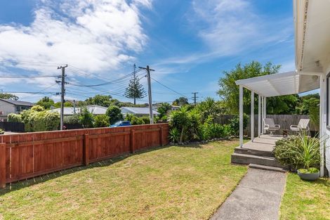 Photo of property in 6 Percival Road, Paraparaumu Beach, Paraparaumu, 5032
