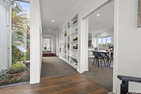 Photo of property in 12 Fleetwood Lane, Turitea, Palmerston North, 4472