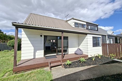 Photo of property in 3/24 Great South Road, Papakura, 2110