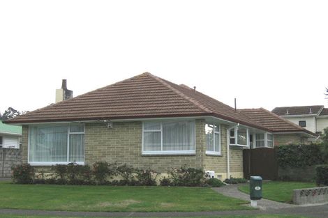 Photo of property in 18 Rosebank Avenue, Avalon, Lower Hutt, 5011