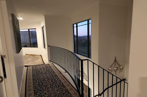 Photo of property in 2 Bernish Place, East Tamaki, Auckland, 2013