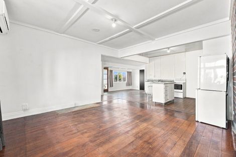Photo of property in 41 Grey Street, College Estate, Whanganui, 4500