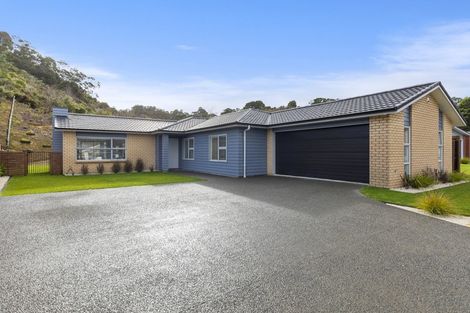 Photo of property in 21 Brian Morgan Terrace, Wainuiomata, Lower Hutt, 5014