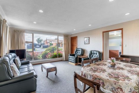 Photo of property in 13 Hamilton Avenue, Winton, 9720