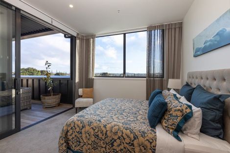 Photo of property in 7/14 Tamariki Avenue, Orewa, 0931