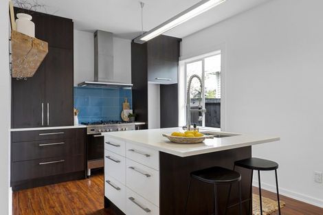 Photo of property in 130 Saint Martins Road, Saint Martins, Christchurch, 8022