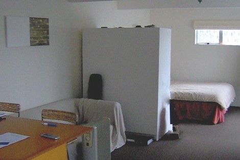 Photo of property in 10 Queens Drive, Kilbirnie, Wellington, 6022