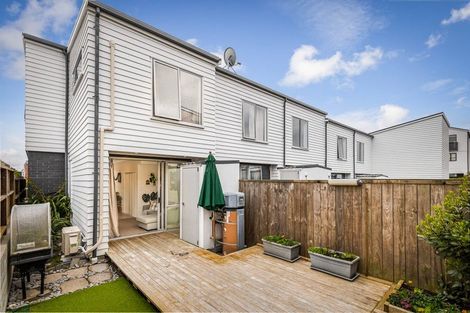 Photo of property in 41 Mapou Road, Hobsonville, Auckland, 0616