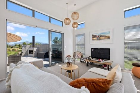 Photo of property in 17 Mountain View Drive, Wanaka, 9382