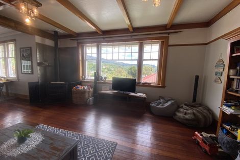 Photo of property in 71 Kent Street, Picton, 7220