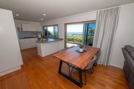Photo of property in 4 Torsby Road, Coopers Beach, 0420