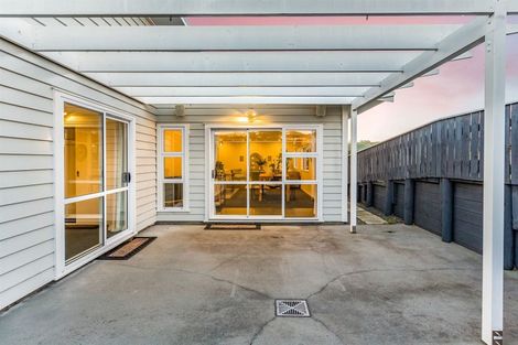 Photo of property in 21 Tasman Close, Aotea, Porirua, 5024