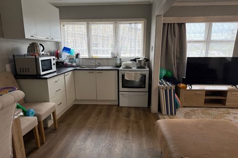 Photo of property in 3/7 Arawa Street, New Lynn, Auckland, 0600