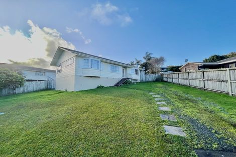 Photo of property in 100 West Harbour Drive, West Harbour, Auckland, 0618