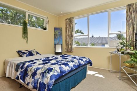 Photo of property in 71 Crawford Avenue, Mangere Bridge, Auckland, 2022