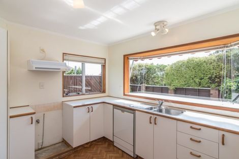 Photo of property in 3 Balmerino Grove, Waikanae, 5036