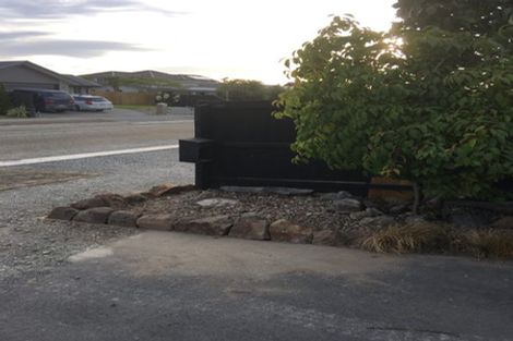 Photo of property in 26 Linkwater Way, Parklands, Christchurch, 8083