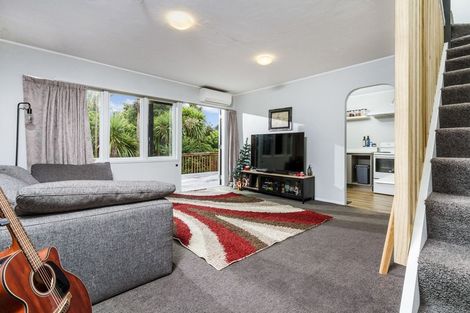 Photo of property in 10/65 Rangatira Road, Beach Haven, Auckland, 0626