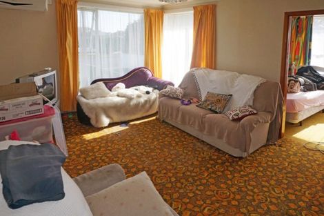 Photo of property in 70 Adamson Crescent, Glengarry, Invercargill, 9810