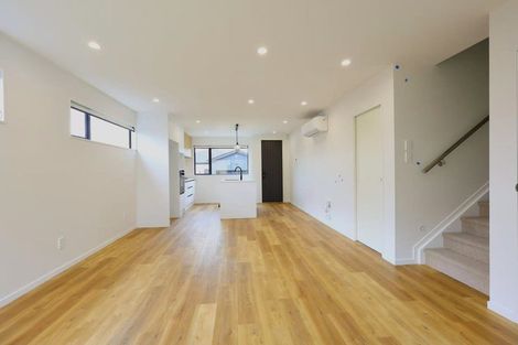 Photo of property in 5/25 Hutchinson Avenue, New Lynn, Auckland, 0600