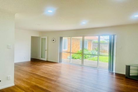 Photo of property in 25a Wairakei Street, Greenlane, Auckland, 1051