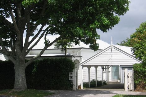 Photo of property in 17 Woodford Road, Mount Eden, Auckland, 1024