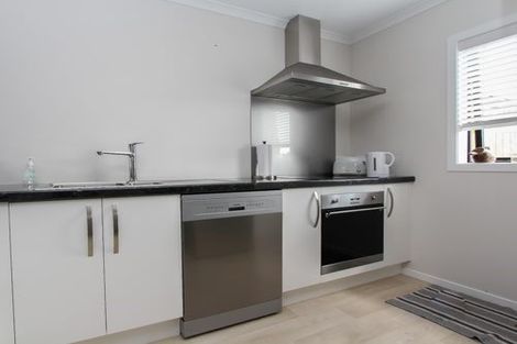 Photo of property in 2/28 Mahoe Street, Melville, Hamilton, 3206