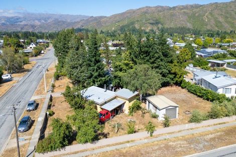 Photo of property in 24 Dunstan Street, Clyde, 9330