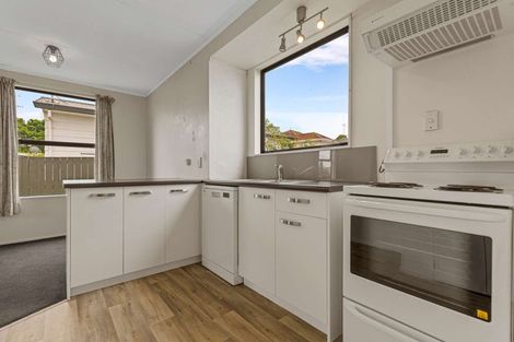 Photo of property in 2b Tui Avenue, Forest Lake, Hamilton, 3200