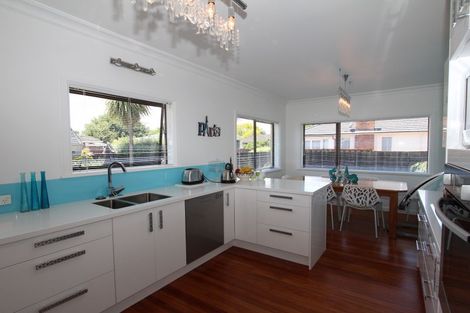 Photo of property in 20 Willis Road, Papakura, 2110