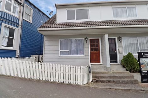Photo of property in 52 Roxburgh Street, Mount Victoria, Wellington, 6011