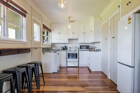 Photo of property in 52 College Street, Awapuni, Palmerston North, 4412