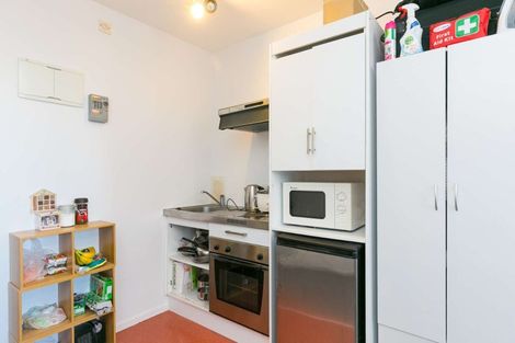 Photo of property in Orange Apartments/victoria Centr, 811/169 The Terrace, Wellington Central, Wellington, 6011