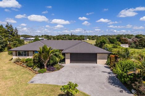 Photo of property in 45 Edkins Road, Kerikeri, 0230