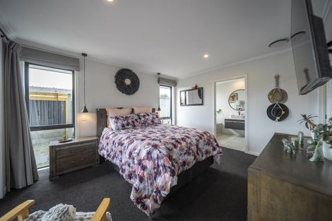 Photo of property in 10 Orbell Crescent, Te Anau, 9679